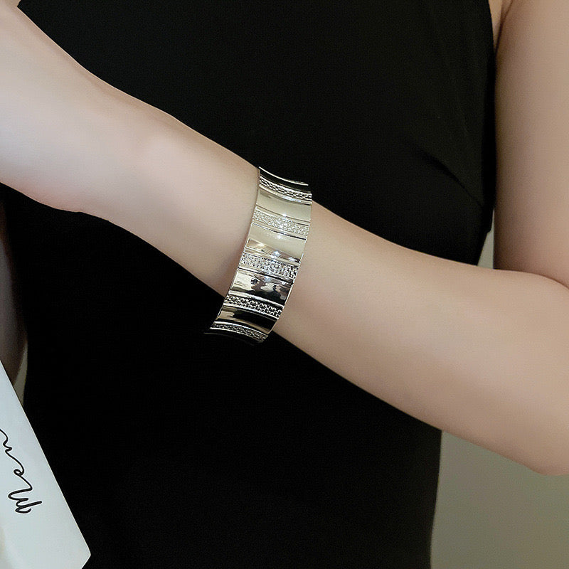 Chic Bangles