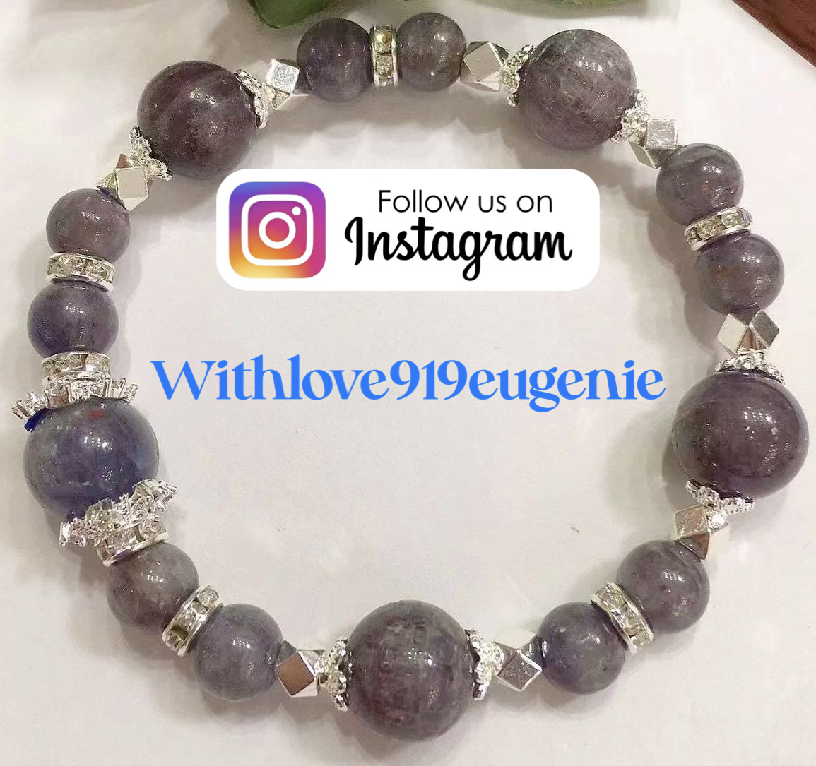 Customized gemstones bracelets for Zodiacs and 16 personalities.