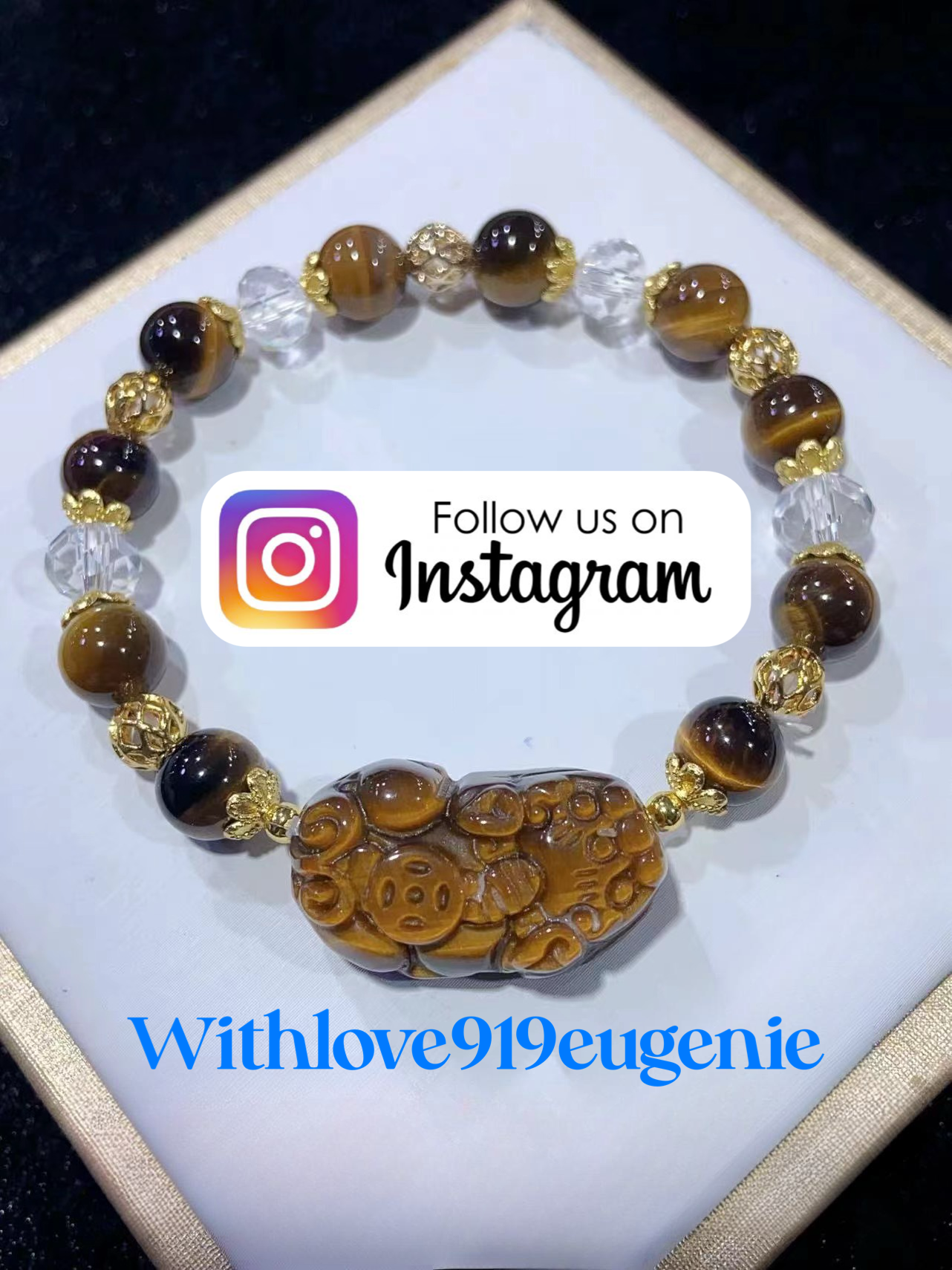 Customized gemstones bracelets for Zodiacs and 16 personalities.