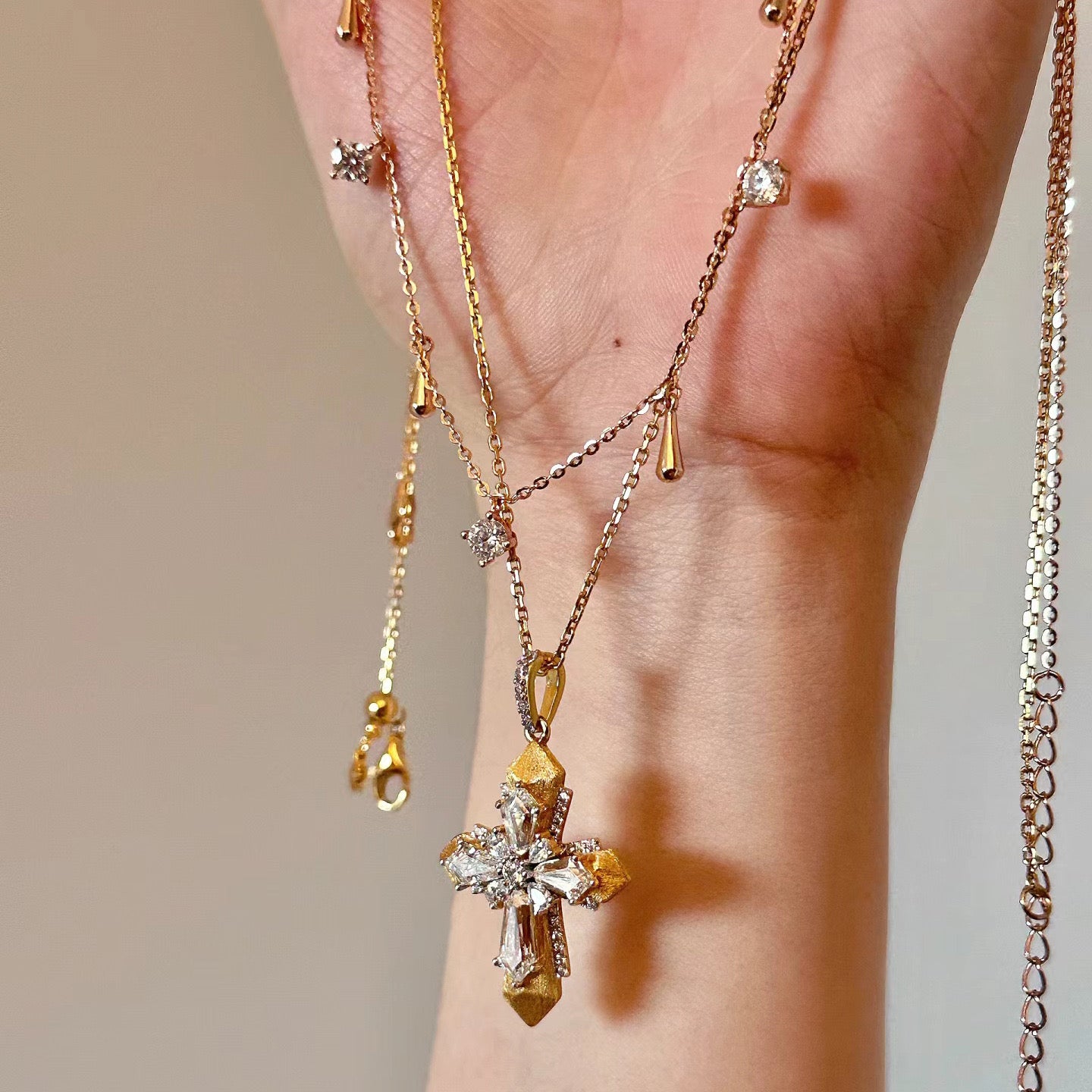 Cross Rhinestones necklace set