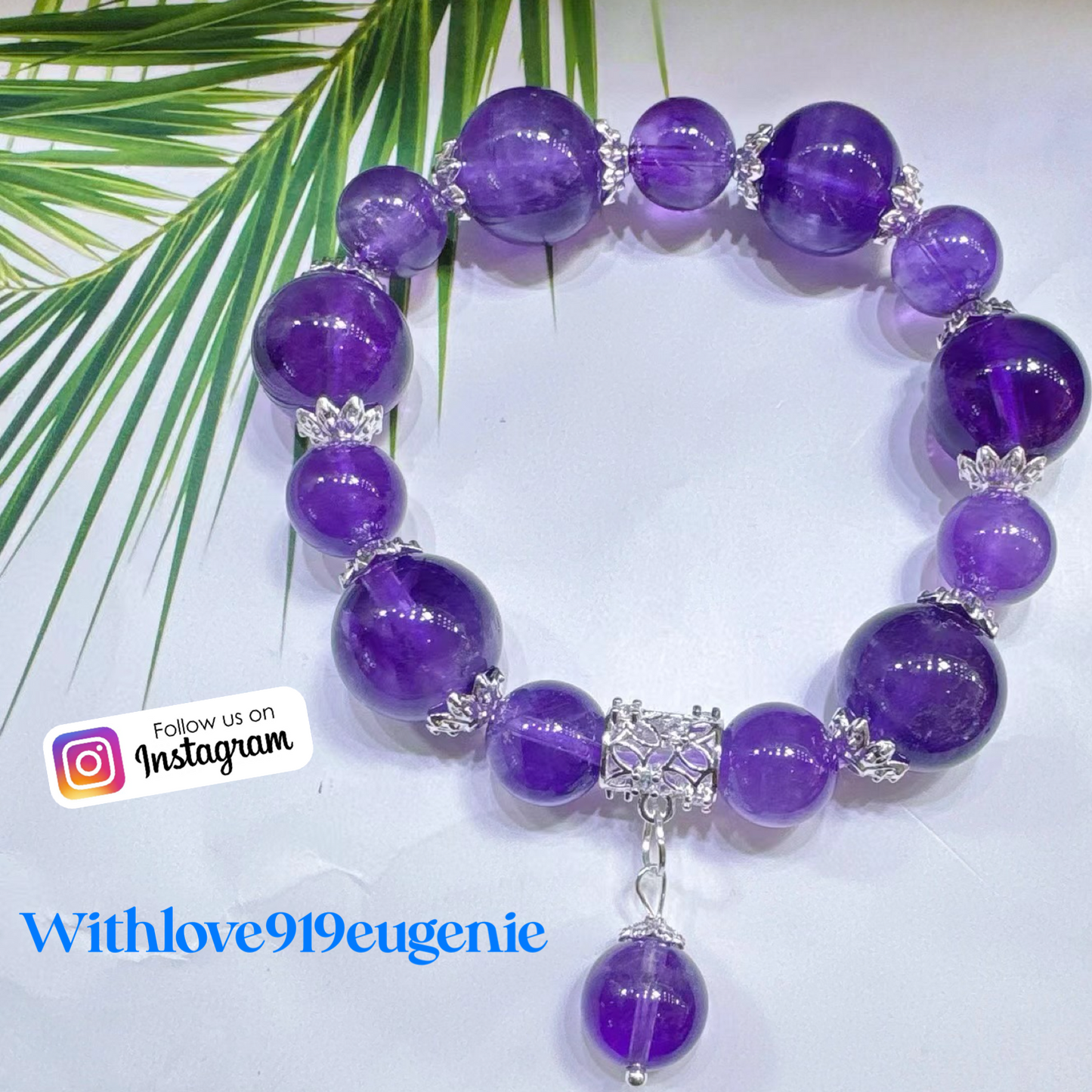 Customized gemstones bracelets for Zodiacs and 16 personalities.