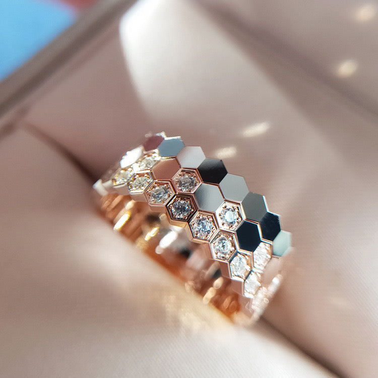Hexagon design 6 rings in set