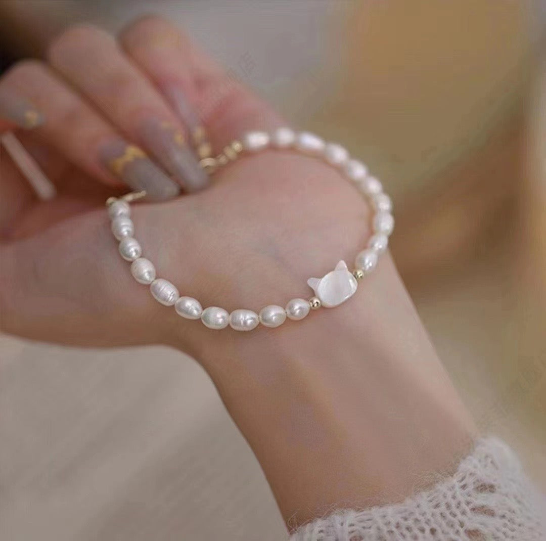DIY freshwater Pear bracelet with white cat shaped shell