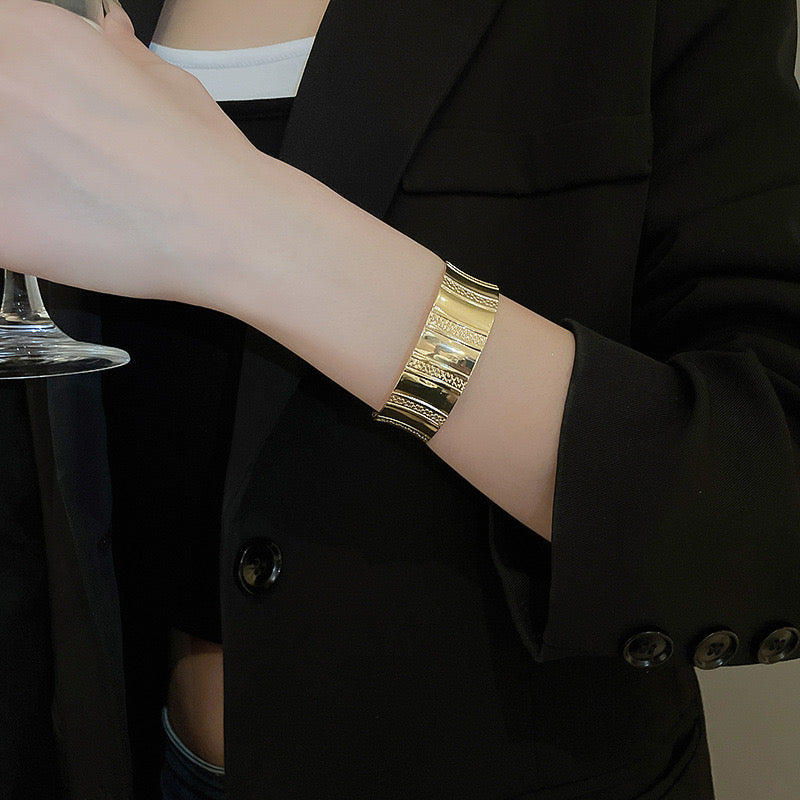 Chic Bangles